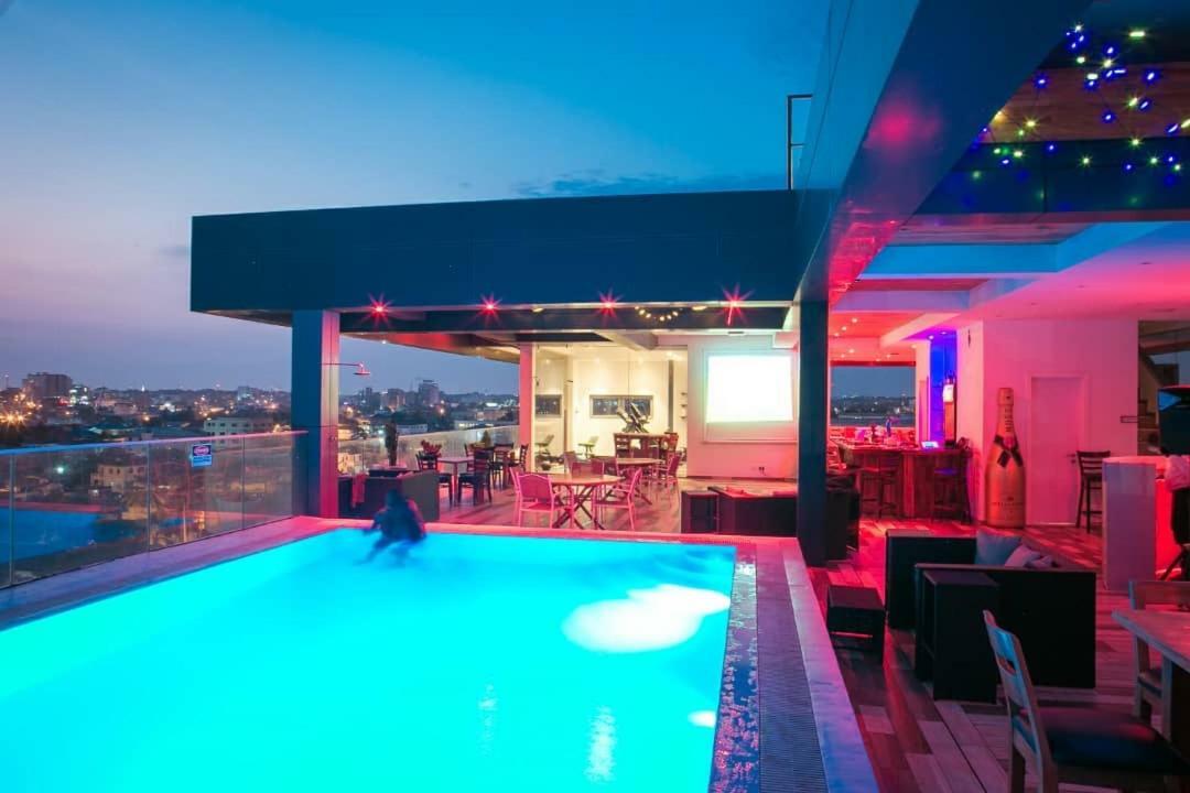 Suncity Hotel Apartment Аккра Экстерьер фото